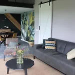 Met De Kippen Op Stok - Vakantiehuisjes Baexem