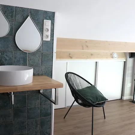 Met De Kippen Op Stok - Vakantiehuisjes Ferienhaus Baexem