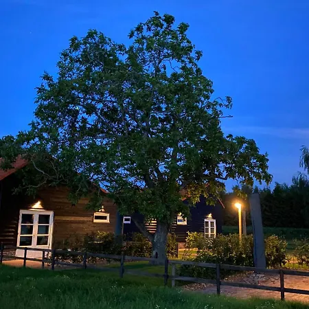 Met De Kippen Op Stok - Vakantiehuisjes