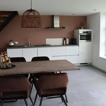 Ferienhaus Met De Kippen Op Stok - Vakantiehuisjes