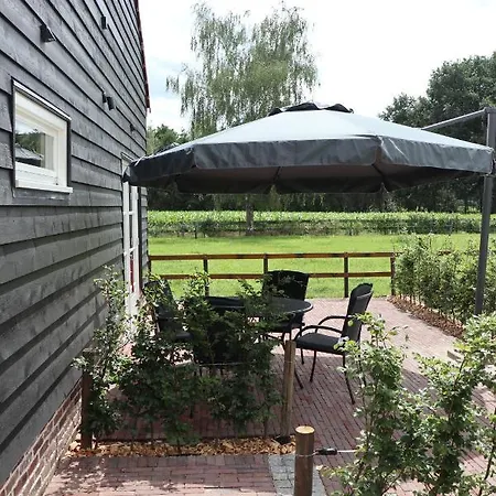 Prázdninový dům Met De Kippen Op Stok - Vakantiehuisjes *