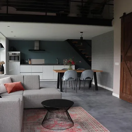 Met De Kippen Op Stok - Vakantiehuisjes Baexem