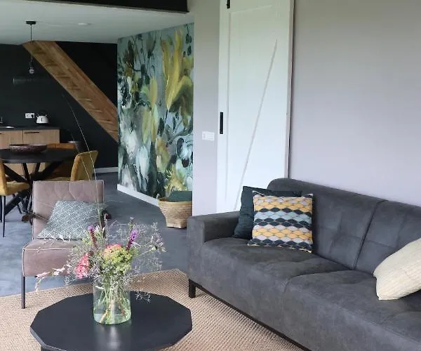 Met De Kippen Op Stok - Vakantiehuisjes Baexem