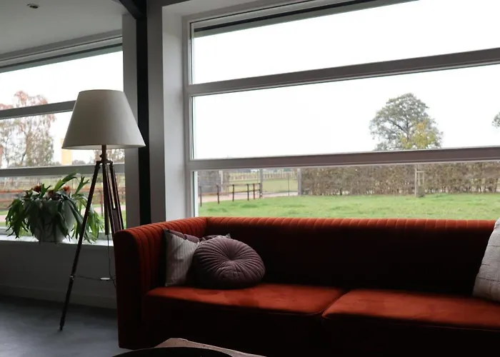 Met De Kippen Op Stok - Vakantiehuisjes Holiday home *