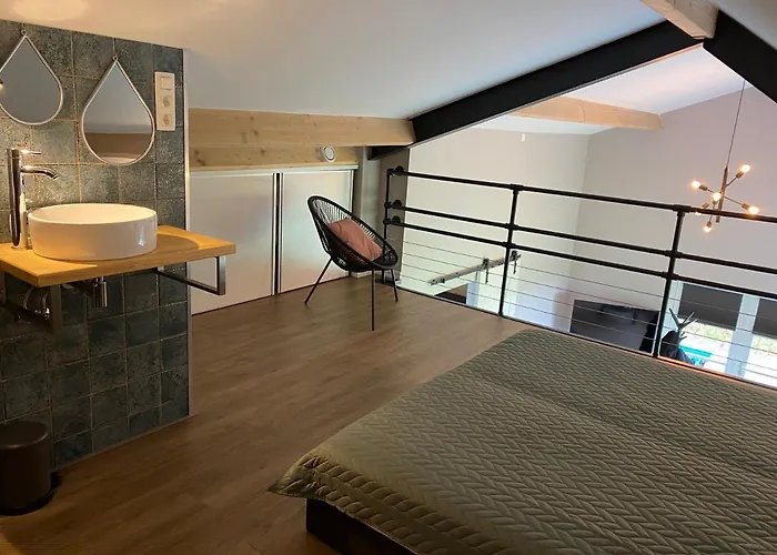 Met De Kippen Op Stok - Vakantiehuisjes * Baexem